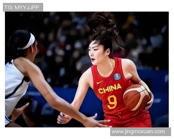 李梦亮相赞助海报女篮离队谜团待解王牌回归面临三大挑战